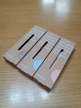 [후르디아] 끈적임 없는 착한성분 비건  핸드크림 3종 — 5점을 준 리뷰어가 2022년 10월 올린 사용 사진