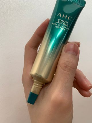 [NEW 탄력유턴 아이크림] AHC 유스 래스팅 리얼 아이크림 포 페이스 — 5점을 준 리뷰어가 2021년 1월 올린 사용 사진