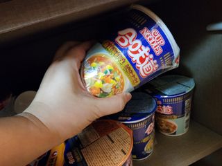 NISSIN 닛신 컵누들  4종 - 씨푸드오리지날, 씨푸드 스파이시, 씨푸드 커리, 씨푸드 XO소스 — 5점을 준 리뷰어가 2022년 12월 올린 사용 사진