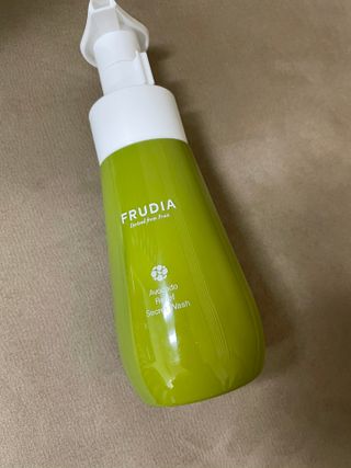 [후르디아] 아보카도 약산성 비건 여성 청결제 — 5점을 준 리뷰어가 2021년 3월 올린 사용 사진