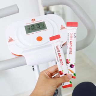 아임오 ABC 콜라겐 젤리 14포 — 5점을 준 리뷰어가 2021년 7월 올린 사용 사진