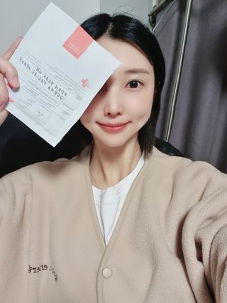 쿠피 피디알엔 연어 더마 페이셜 마스크 — 5점을 준 리뷰어가 2021년 11월 올린 사용 사진