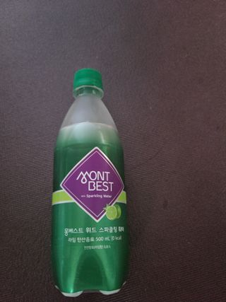 몽베스트 Montbest with Sparkling water Lime20병 — 5점을 준 리뷰어가 2022년 11월 올린 사용 사진