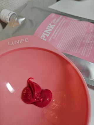 [유니프] 헤어 샤이니 핑크 컬러 트리트먼트 500g — 3점을 준 리뷰어가 2023년 11월 올린 사용 사진