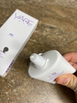 바르셀 톤업 무기자차 자외선차단제 순한 선크림 인텐시브 선 젠 50ml — 5점을 준 리뷰어가 2021년 11월 올린 사용 사진