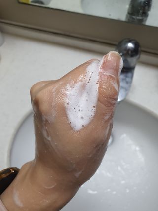 벨먼 내추럴스파 수분광채 스크럽 바디워시 600ml 5종 — 5점을 준 리뷰어가 2022년 5월 올린 사용 사진