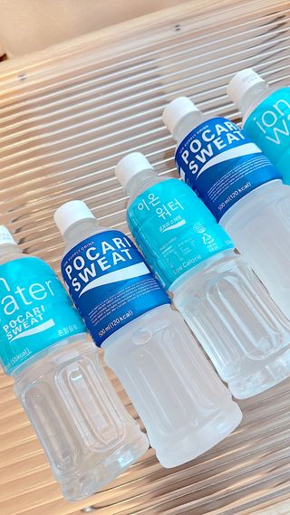 [동아오츠카] 포카리스웨트  500ml PET + 이온워터 500ml PET — 5점을 준 리뷰어가 2025년 7월 올린 사용 사진