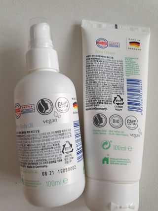 mom e 맘이 내추럴 베이비 케어 크림+바디오일 — 5점을 준 리뷰어가 2021년 1월 올린 사용 사진