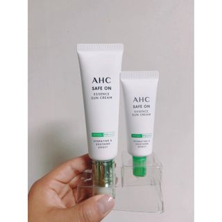 [AHC] 세이프온 에센스 선크림 올리브영 스페셜 증정 기획세트 — 5점을 준 리뷰어가 2022년 6월 올린 사용 사진