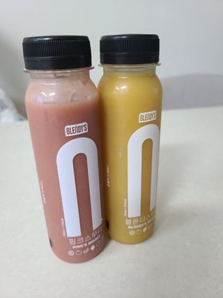 BLENDY'S 핑크 스무디+블론디 스무디 — 5점을 준 리뷰어가 2021년 9월 올린 사용 사진