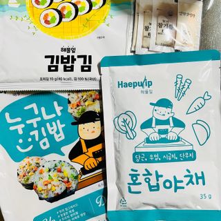 해풀잎 누구나 김밥*1ea [(혼합야채 35g *1ea,  김밥김 (5g, 5ea),  양념간장 (6g, 5ea), 참기름(5g, 2ea)] — 5점을 준 리뷰어가 2022년 8월 올린 사용 사진