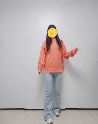 MAPLESYRUPFACTORY 메이플 피그먼트 맨투맨 8.COL — 5점을 준 리뷰어가 2023년 1월 올린 사용 사진