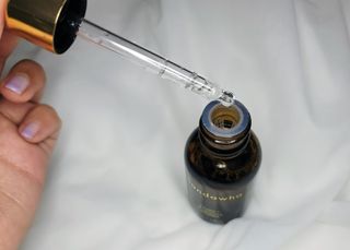 스킨큐어 산다화 비타민c 화이트닝 에센스 30ml — 5점을 준 리뷰어가 2023년 9월 올린 사용 사진