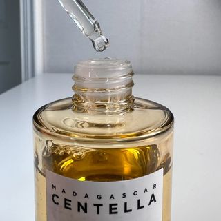 [스킨1004] 마다가스카르 센텔라 앰플 100ml — 5점을 준 리뷰어가 2024년 5월 올린 사용 사진