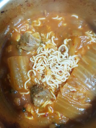 [풀무원] 자연은맛있다 정면, 백면, 홍면  세트 — 5점을 준 리뷰어가 2021년 4월 올린 사용 사진