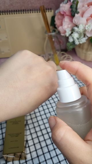 오투에니원 화이트스완 센텔라 루미너스 미스트 세럼 100ml — 5점을 준 리뷰어가 2023년 1월 올린 사용 사진