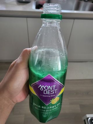 몽베스트 Montbest with Sparkling water Lime20병 — 5점을 준 리뷰어가 2022년 6월 올린 사용 사진