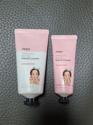 파시 FASCY 高保湿ハンドクリーム40ml+80ml セット — 4.5점을 준 리뷰어가 2021년 7월 올린 사용 사진