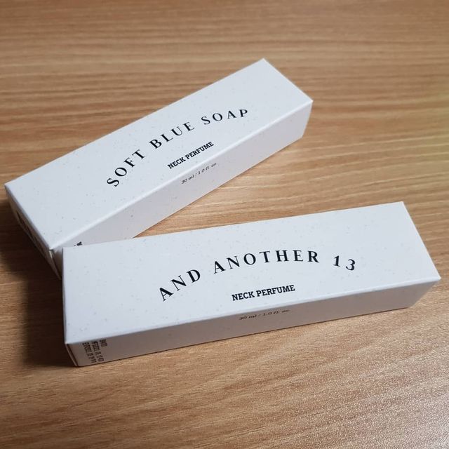 넥퍼퓸 NECKPERFUME 2가지 향 리뷰 사진