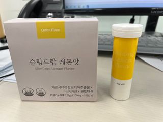 [슬림드랍 레몬맛] 건기식 다이어트 보조제 겸 비타민 — 5점을 준 리뷰어가 2022년 1월 올린 사용 사진