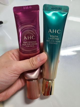 [NEW 탄력유턴 아이크림] AHC 유스 래스팅 리얼 아이크림 포 페이스 — 5점을 준 리뷰어가 2021년 3월 올린 사용 사진