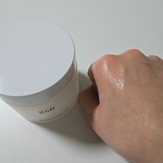 비엔디 2NOW[한글]BnD 바디 주름개선 엉덩이크림 — 3.5점을 준 리뷰어가 2025년 1월 올린 사용 사진