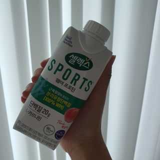 셀렉스스포츠 셀렉스 스포츠 웨이 프로틴 복숭아_ 330ml x 12팩 — 3점을 준 리뷰어가 2021년 11월 올린 사용 사진