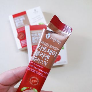 자연에온 가득담은 몽모랑시 타트체리 콜라겐 젤리스틱 — 4점을 준 리뷰어가 2021년 1월 올린 사용 사진