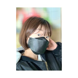 위케어 KF94 마스크 숨쉬기편한 귀안아픈마스크 국산원부자재 사용 식약처 승인 마스크 — 5점을 준 리뷰어가 2021년 3월 올린 사용 사진