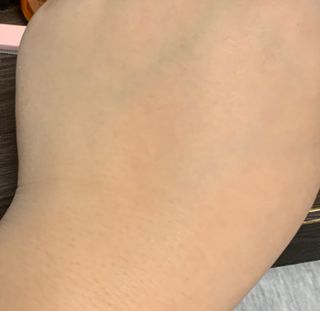 렉스리 데일리 톤업 크림 Rexri Daily Tone Up Cream — 5점을 준 리뷰어가 2022년 10월 올린 사용 사진