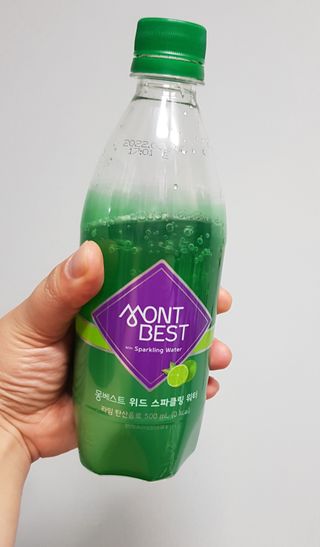 몽베스트 Montbest with Sparkling water Lime20병 — 5점을 준 리뷰어가 2021년 10월 올린 사용 사진