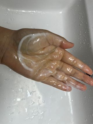 스킨큐어 산다화 순한 클렌징 동백 오일 200ml — 5점을 준 리뷰어가 2023년 2월 올린 사용 사진