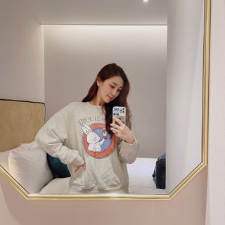 [포플X베니] 쓰담 베니 맨투맨 (기모) / 굳럭 베니 맨투맨 / 출근길 베니 맨투맨 — 5점을 준 리뷰어가 2022년 11월 올린 사용 사진
