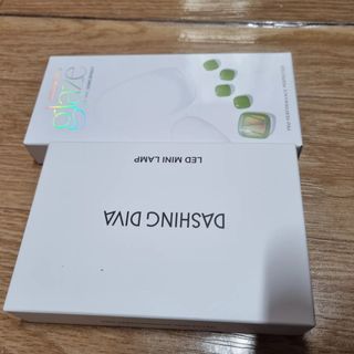 데싱디바 글레이즈 젤네일 별빛유리네일 6종_랜덤발송 — 5점을 준 리뷰어가 2021년 8월 올린 사용 사진