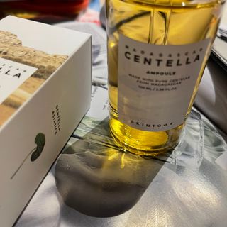 [스킨1004] 마다가스카르 센텔라 앰플 100ml — 4.5점을 준 리뷰어가 2024년 5월 올린 사용 사진