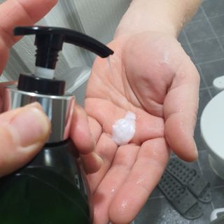주식회사 에이징 하이드로컴플렉스 미네랄 샴푸 — 5점을 준 리뷰어가 2023년 1월 올린 사용 사진