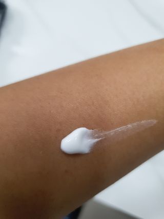렉스리 데일리 톤업 크림 Rexri Daily Tone Up Cream — 5점을 준 리뷰어가 2022년 8월 올린 사용 사진