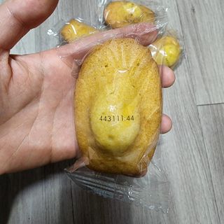 [메종콜리브리] 프랑스 마들렌 메종콜리브리 플레인 마들렌 2팩 — 5점을 준 리뷰어가 2022년 2월 올린 사용 사진