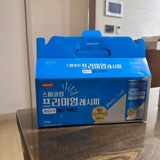 한미사이언스 [한미] 스파클링 프리미엄 레시피 (카페인, 제로카페인 2종)각5개총10개제공 — 4.5점을 준 리뷰어가 2025년 1월 올린 사용 사진