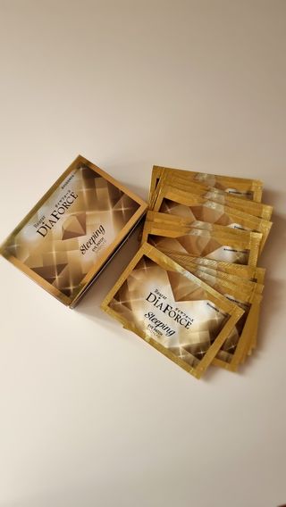 건강누리인터내셔날 레아라 다이아포스 슬리핑 아이패치 골드 & 물광 아이패치 [14회분/총 28매] — 5점을 준 리뷰어가 2022년 7월 올린 사용 사진