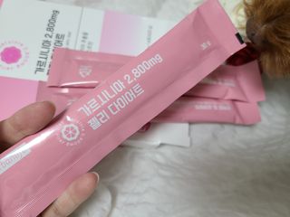주식회사 얼굴반쪽 [얼굴반쪽 가르시니아 2,800mg] x 14포 1주 젤리 다이어트 보조제 체지방감소 — 4점을 준 리뷰어가 2021년 10월 올린 사용 사진