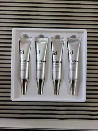 아이디플라코스메틱 아이디 브이로직 플러스 크림 15ml X 4EA — 4점을 준 리뷰어가 2022년 1월 올린 사용 사진