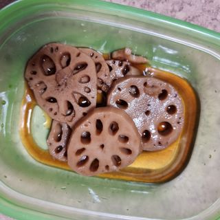 하나마이 [마마쿡] 전 청와대 천상현 셰프의 밑반찬  5종세트(소고기 장조림+연근조림+진미채+간장김자반+새우김자반) — 5점을 준 리뷰어가 2023년 4월 올린 사용 사진