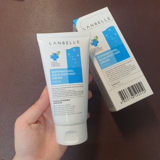 랑벨 수퍼내츄럴 아쿠아 수딩 크림 100ml — 5점을 준 리뷰어가 2022년 4월 올린 사용 사진