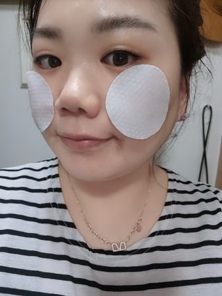 오투에니원 화이트 스완 갈락토미세스 비타민 C 필링 패드 60매 — 5점을 준 리뷰어가 2023년 2월 올린 사용 사진