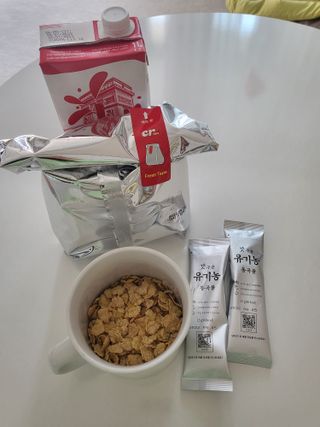 씨알푸드 유기농 쌀 시리얼 390g + 갓 구운 유기농 발아통곡물 150g — 4.5점을 준 리뷰어가 2021년 12월 올린 사용 사진