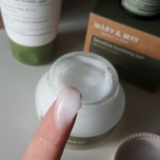 마리엔메이 센서티브 수딩 젤 크림 + 어성초 티트리 추출물 세럼 + 어성초 티트리 모공 클렌징 폼 — 5점을 준 리뷰어가 2021년 8월 올린 사용 사진