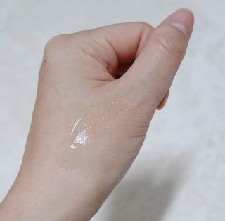 나우 [리브엠] 화해 1등 수분앰플 , 엑소코어 워터풀 텐션 앰플 — 5점을 준 리뷰어가 2024년 12월 올린 사용 사진