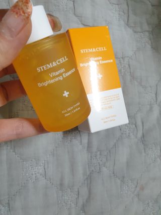 체르엠 스템앤셀 비타민 브라이트닝 에센스 30ml 1개 — 5점을 준 리뷰어가 2021년 7월 올린 사용 사진