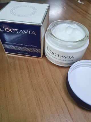 록타비아 Artisan Complete Face Cream — 5점을 준 리뷰어가 2024년 3월 올린 사용 사진